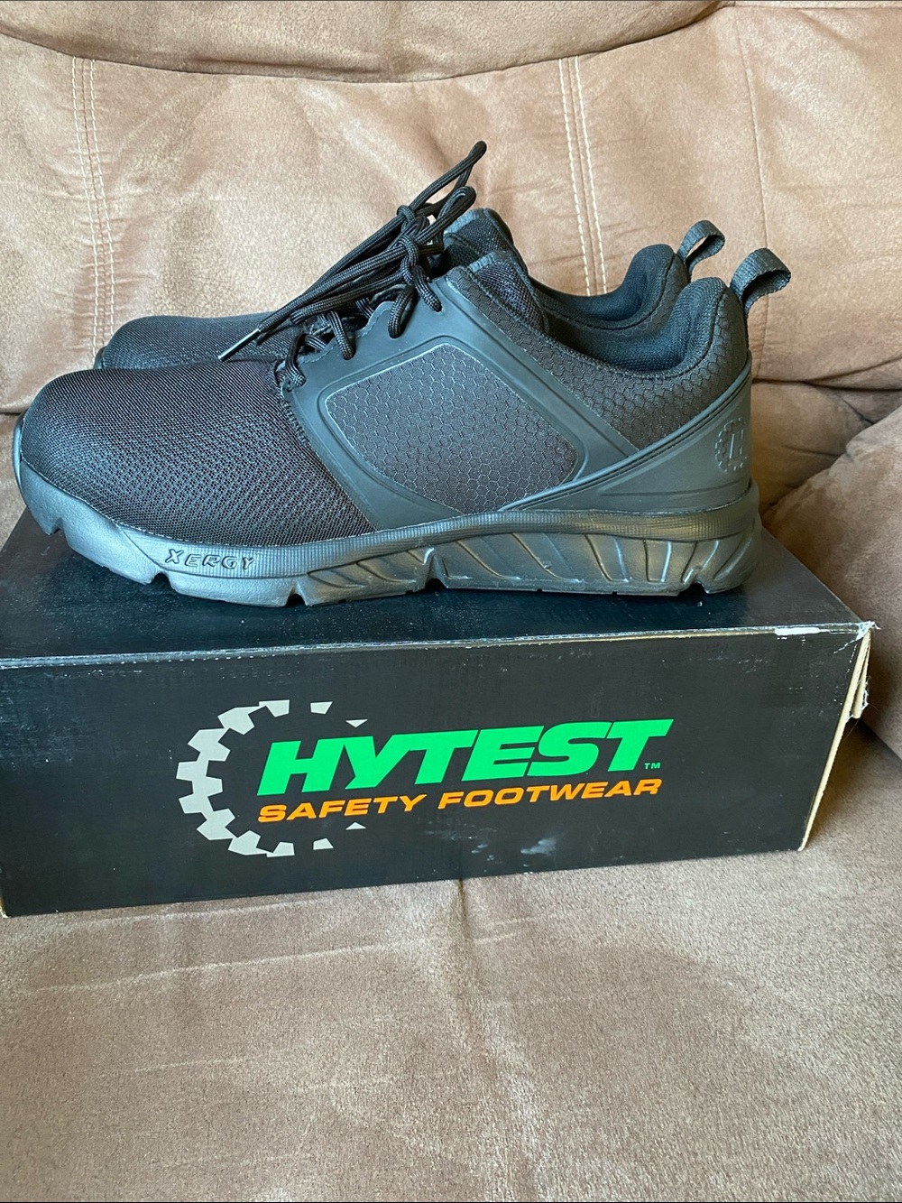 Hytest Men's Black Safety Sneakers - Lightweight Lace-Up - Picture 4 of 9